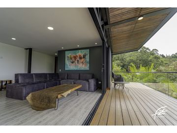 FINCA EN VENTA EN GUATAPÉ,ANTIOQUIA