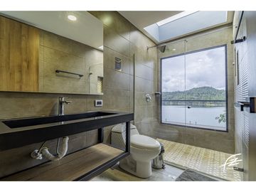 FINCA EN VENTA EN GUATAPÉ,ANTIOQUIA