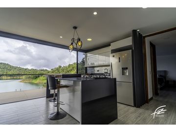 FINCA EN VENTA EN GUATAPÉ,ANTIOQUIA