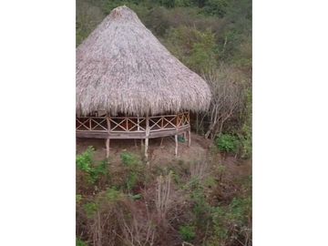 SE VENDE ECO HOTEL JUAN DE ACOSTA