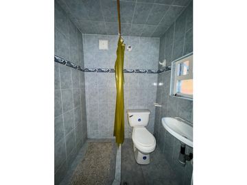 CASA EN VENTA, BARRIO SAN ANDRES, CERCA ALKOSTO VENECIA