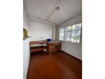 CASA EN VENTA, BARRIO SAN ANDRES, CERCA ALKOSTO VENECIA