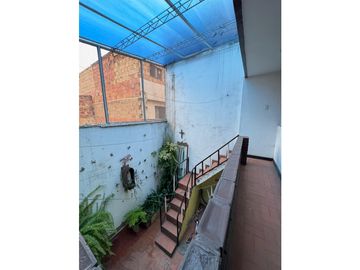 CASA EN VENTA, BARRIO SAN ANDRES, CERCA ALKOSTO VENECIA