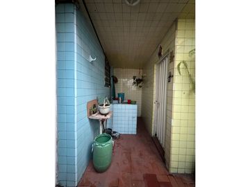 CASA EN VENTA, BARRIO SAN ANDRES, CERCA ALKOSTO VENECIA