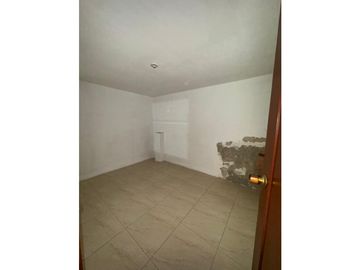 CASA EN VENTA, BARRIO SAN ANDRES, CERCA ALKOSTO VENECIA