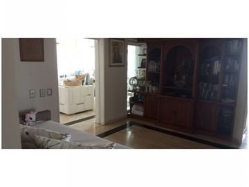VENDO APARTAMENTO 4 ALCOBAS PENTHOUSE EDIFICIO LAURA LAGUITO