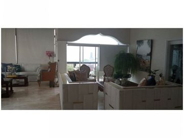 VENDO APARTAMENTO 4 ALCOBAS PENTHOUSE EDIFICIO LAURA LAGUITO