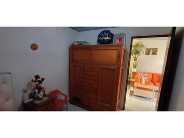 SE     VENDE    CASA     EN   KENEDY