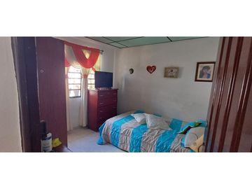 SE     VENDE    CASA     EN   KENEDY