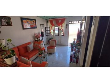 SE     VENDE    CASA     EN   KENEDY