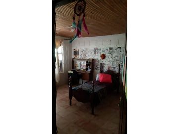 SE VENDE FINCA  EN EL QUINDIO A 15 MINUTOS DE QUIMBAYA