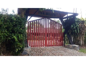 SE VENDE FINCA  EN EL QUINDIO A 15 MINUTOS DE QUIMBAYA