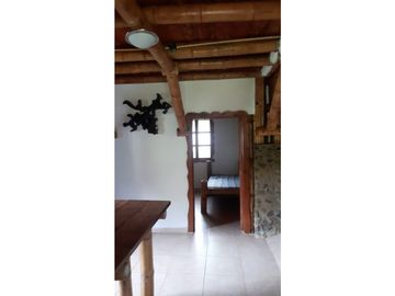 SE VENDE FINCA  EN EL QUINDIO A 15 MINUTOS DE QUIMBAYA
