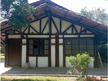 SE VENDE FINCA  EN EL QUINDIO A 15 MINUTOS DE QUIMBAYA