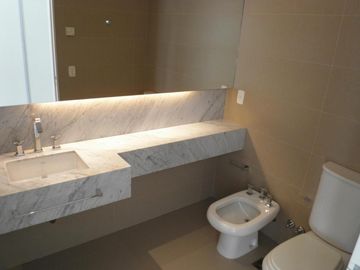 Departamento en venta - 1 Dormitorio 2 Baños - Puerto Madero