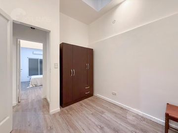 Venta Departamento 4 Ambientes con Balcón Corrido en Recoleta
