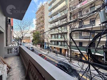 Venta Departamento 4 Ambientes con Balcón Corrido en Recoleta