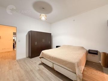 Venta Departamento 4 Ambientes con Balcón Corrido en Recoleta