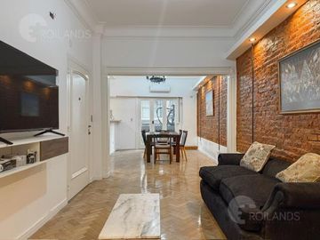 Venta Departamento 4 Ambientes con Balcón Corrido en Recoleta