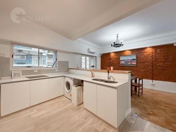 Venta Departamento 4 Ambientes con Balcón Corrido en Recoleta