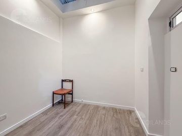 Venta Departamento 4 Ambientes con Balcón Corrido en Recoleta