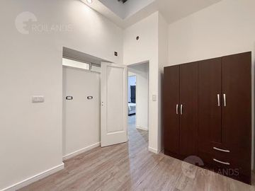 Venta Departamento 4 Ambientes con Balcón Corrido en Recoleta