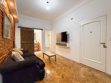 Venta Departamento 4 Ambientes con Balcón Corrido en Recoleta
