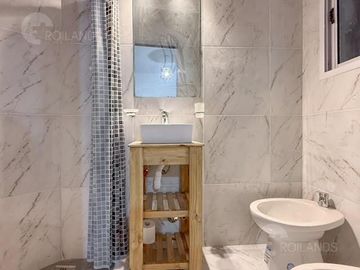 Venta Departamento 4 Ambientes con Balcón Corrido en Recoleta
