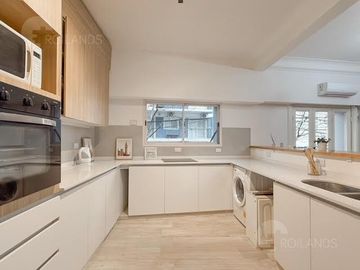 Venta Departamento 4 Ambientes con Balcón Corrido en Recoleta