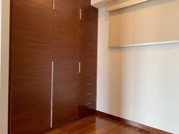 Venta  departamento en City Towers Black