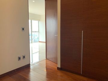 Venta  departamento en City Towers Black
