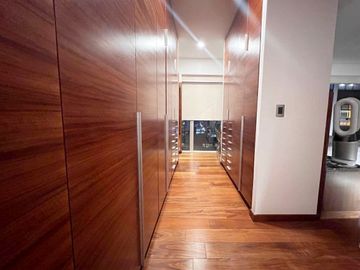 Amplio departamento en venta en City Towers Black