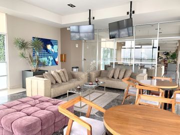 Amplio departamento en venta en City Towers Black