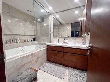 Amplio departamento en venta en City Towers Black