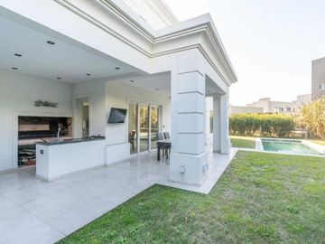 Casa en  Barrio Privado Nuevo Quilmes