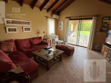 Casa en  venta Barrio Santa Catalina Villanueva