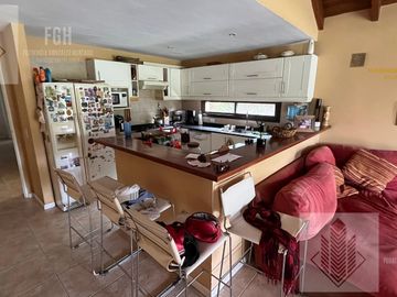 Casa en  venta Barrio Santa Catalina Villanueva