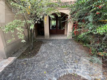 Casa en  venta Barrio Santa Catalina Villanueva