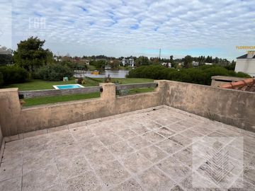 Casa en  venta Barrio Santa Catalina Villanueva