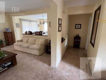 Casa en  venta Barrio Santa Catalina Villanueva