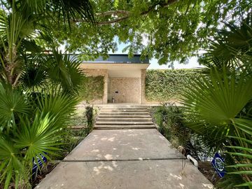 Casa en venta de 1 planta y 3 Rec, en Privada en Conkal Yucatán.