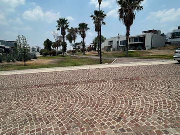 TERRENO EN JURIQUILLA CUMBRES DEL LAGO QUERETARO