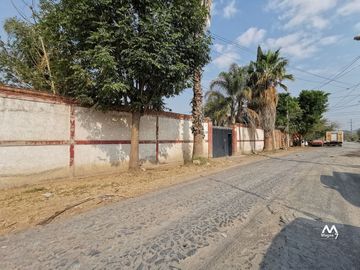 TERRENO EN VENTA  EN ZONA TESISTAN