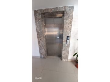 APTO EN VENTA BARIO EL RECREO