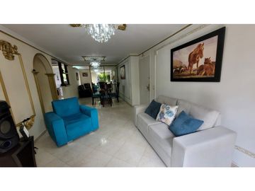 Venta De Apartamento La Aguacatala, El Poblado