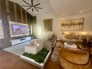 HERMOSA CASA DE 2 NIVELES EN CONJUNTO DE 4 CASAS. VILLA CAMPESTRE