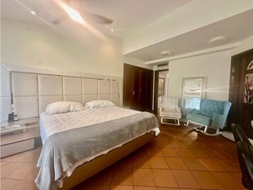 HERMOSA CASA DE 2 NIVELES EN CONJUNTO DE 4 CASAS. VILLA CAMPESTRE