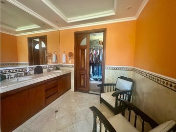 HERMOSA CASA DE 2 NIVELES EN CONJUNTO DE 4 CASAS. VILLA CAMPESTRE