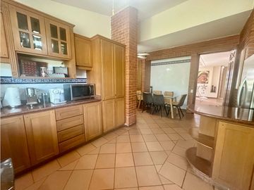 HERMOSA CASA DE 2 NIVELES EN CONJUNTO DE 4 CASAS. VILLA CAMPESTRE