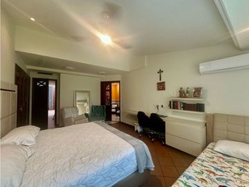 HERMOSA CASA DE 2 NIVELES EN CONJUNTO DE 4 CASAS. VILLA CAMPESTRE